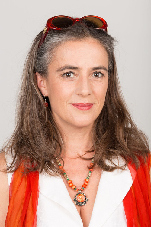 Mercedes Echerer as Gisi