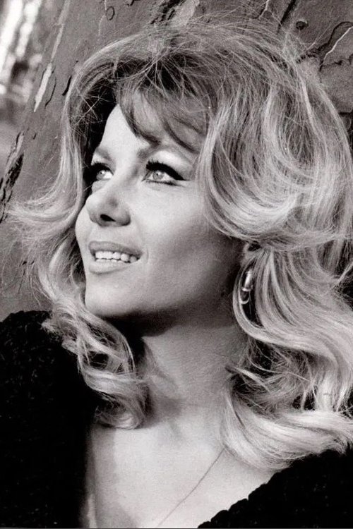 Ingrid Pitt as Countess Elisabeth