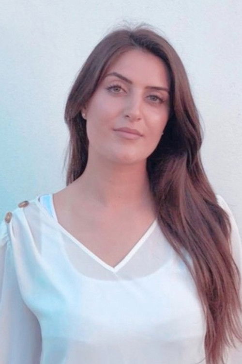 Parmida Jousseflie as Linnea