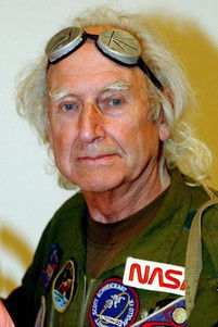 Bruce Lacey as Surveyor's Asst.