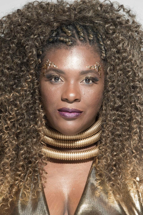 Céllia Nascimento as 