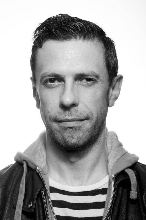 Juan Carlos Mestre as Padre