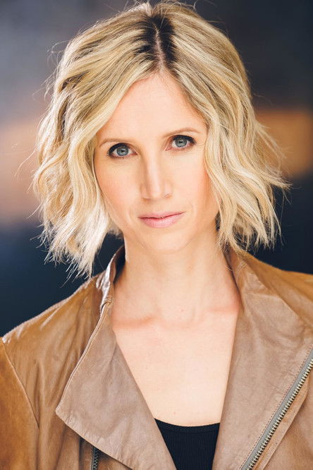 Nathalie Bryant as Beth Dawson