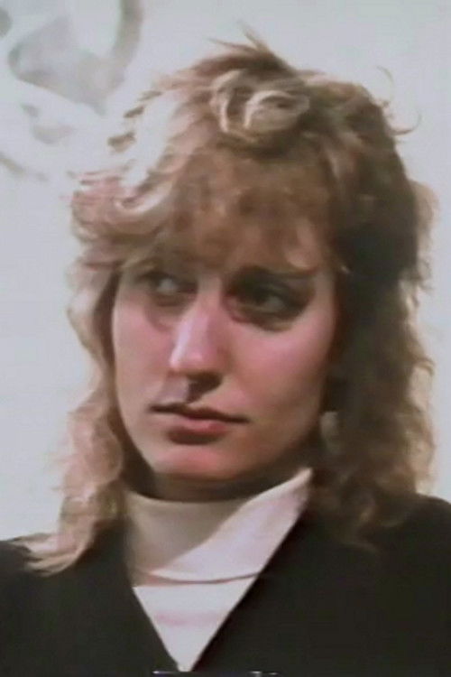 Joanne DeCandia as Laura