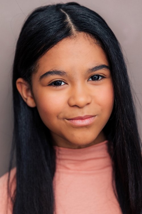 Mia Fowler as Lacey Beeby