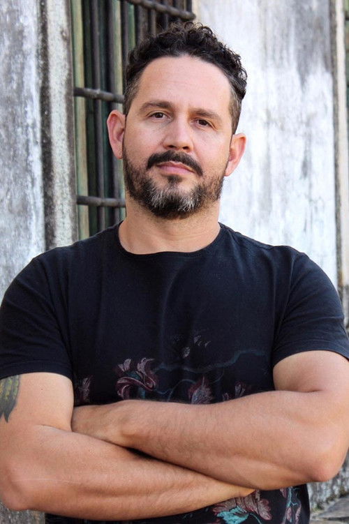 Aly Muritiba as Sargento Carlos