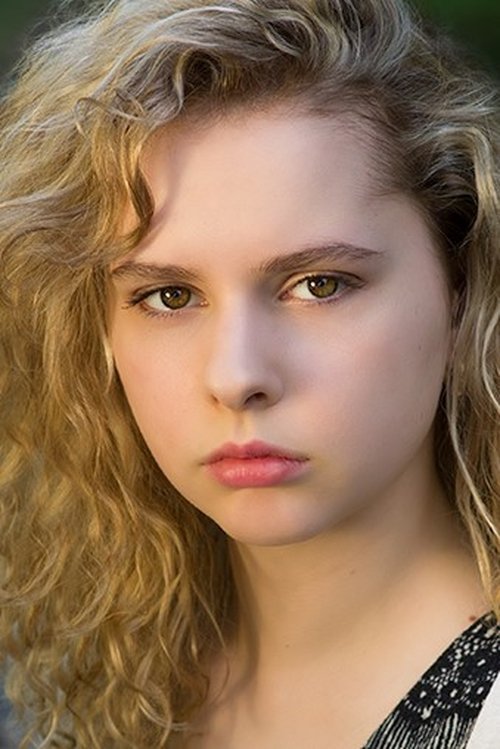 Chloe Roe as Marta