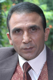 Bikramjeet Kanwarpal as Rajji Mama