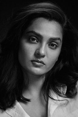 Parvathy Thiruvothu as Devaki