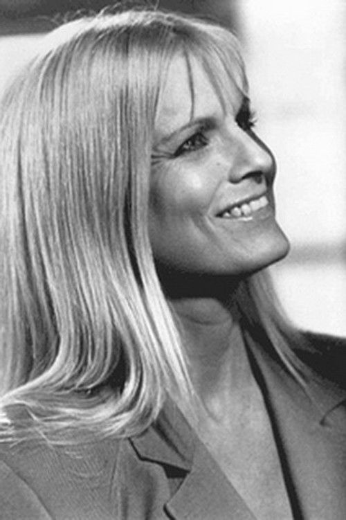 Jillian Kesner as Claire