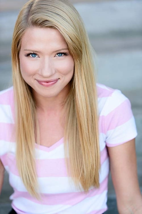 Monica Moore Smith as Kenzie