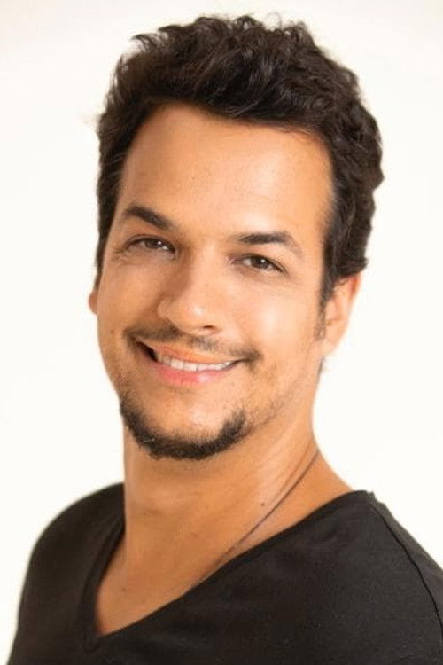 Thiago Luciano as Norberto