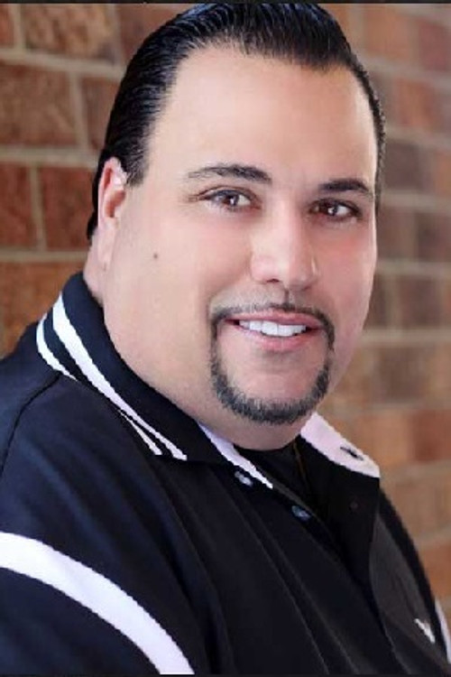 Daniel Margotta as Pete