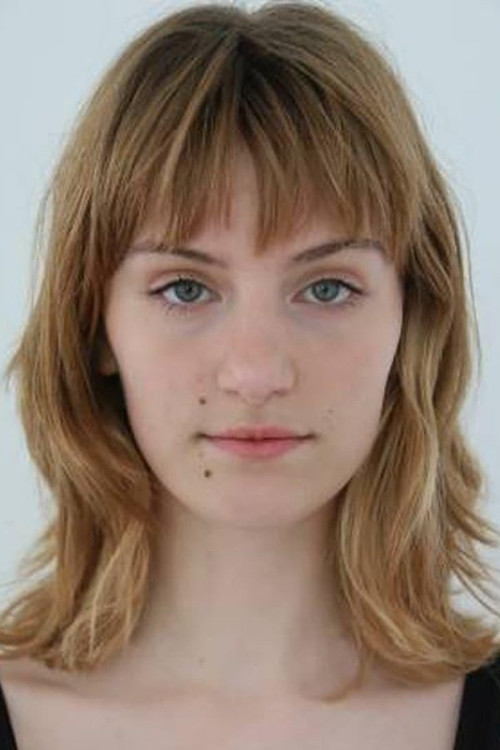 Vivelill Søgaard Holm as Liv