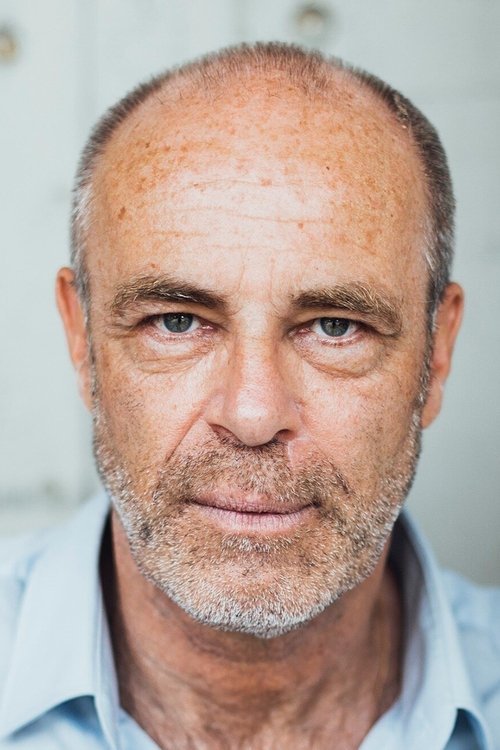 Peter Kremer as Johannes