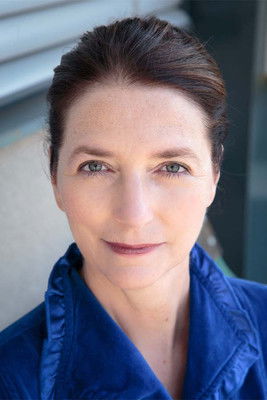 Stephanie Schmiderer as Albert's Mother