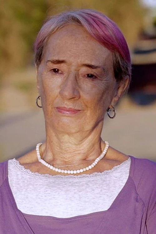 Gloria Blanco as Regina