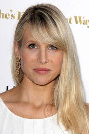 Lucy Punch as Hattie