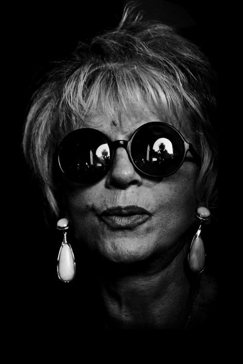 Franca Rame as Delia