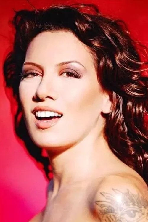 Sibel Tüzün as Kurdela