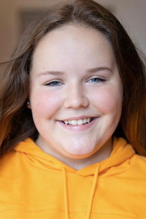 Rosalie Moreau as Bethesda