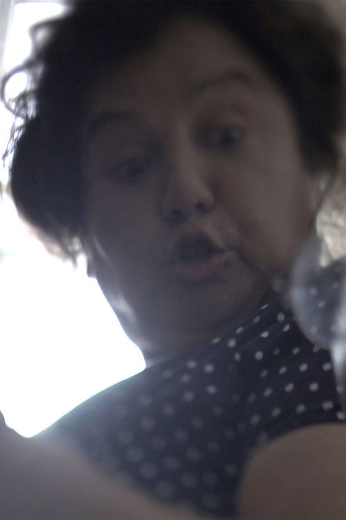 Lesya Voynevych as Юлька