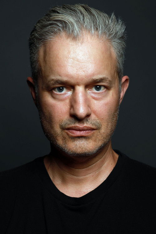 Paul Cassell as Brad