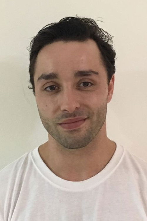 Patrick Finzi as Issuf Ali