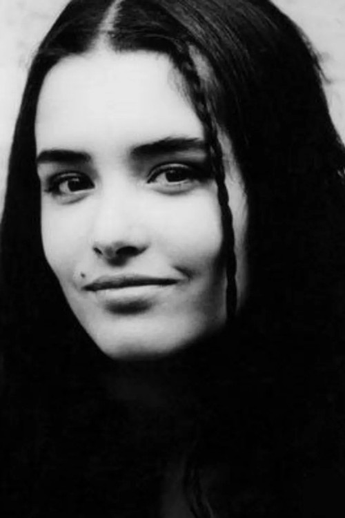 Barbara Kosmal as Anes