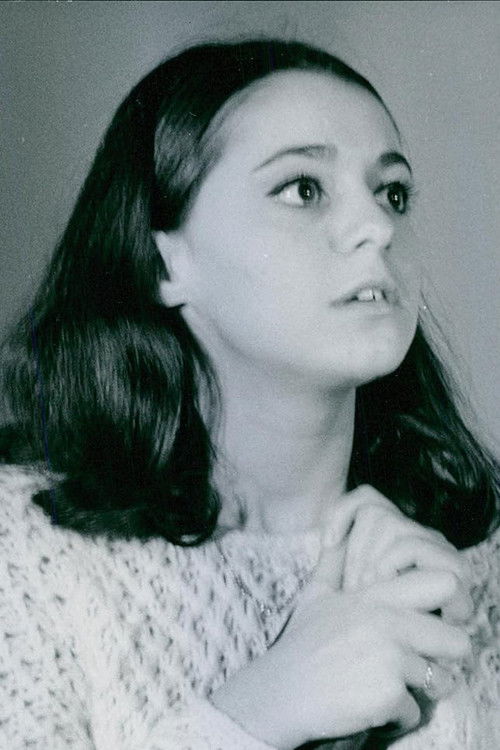 Evelyne Valentino as Louisette