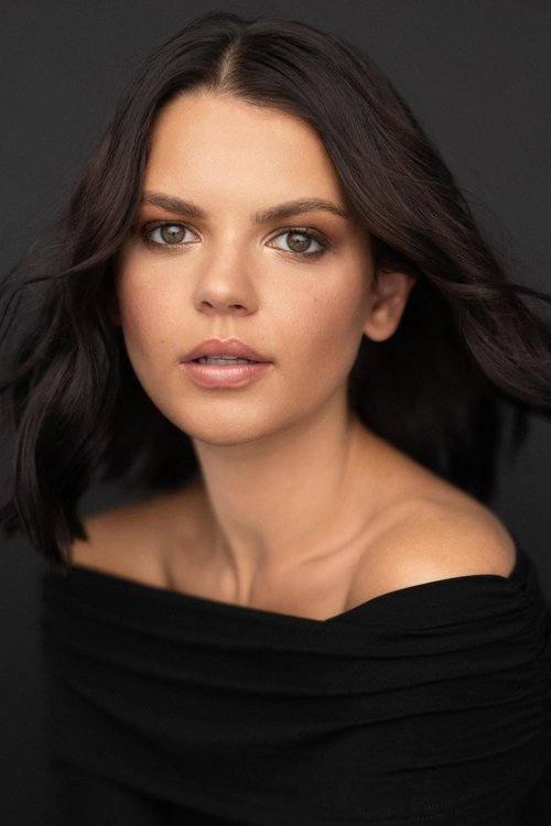 Camila Savia as Judge