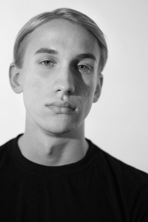 Ekke Märten Hekles as Rudolf