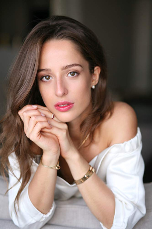 Fran Kirchmair as Piazza Musician