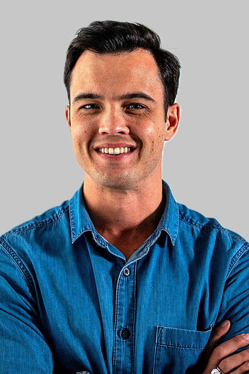 Jacques Erasmus as Francois Rossouw