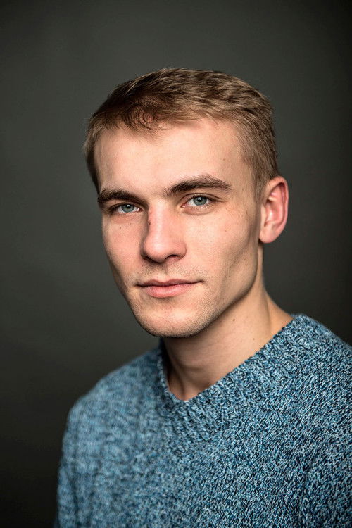 Pavel Yudin as Слава