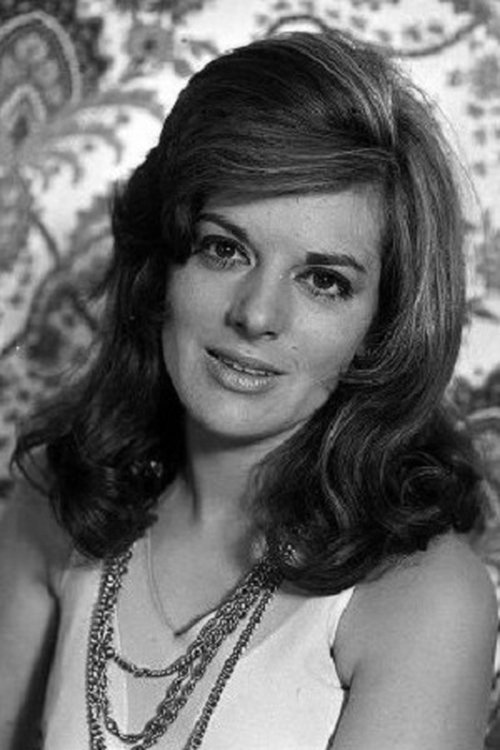 Geraldine Moffat as Carlotta