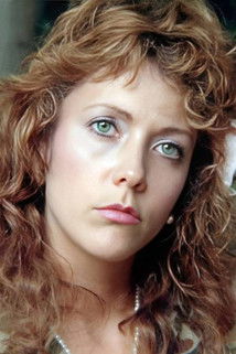 Lisa Petruno as Jennifer