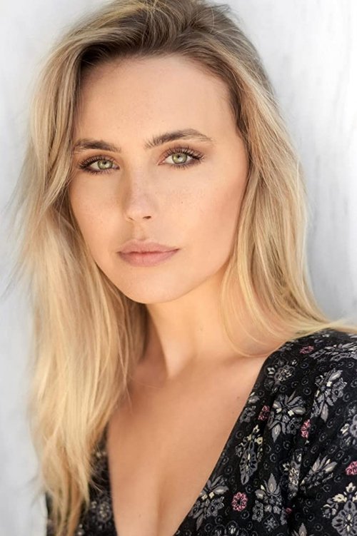 Kirsten Comerford as Alyssa Price