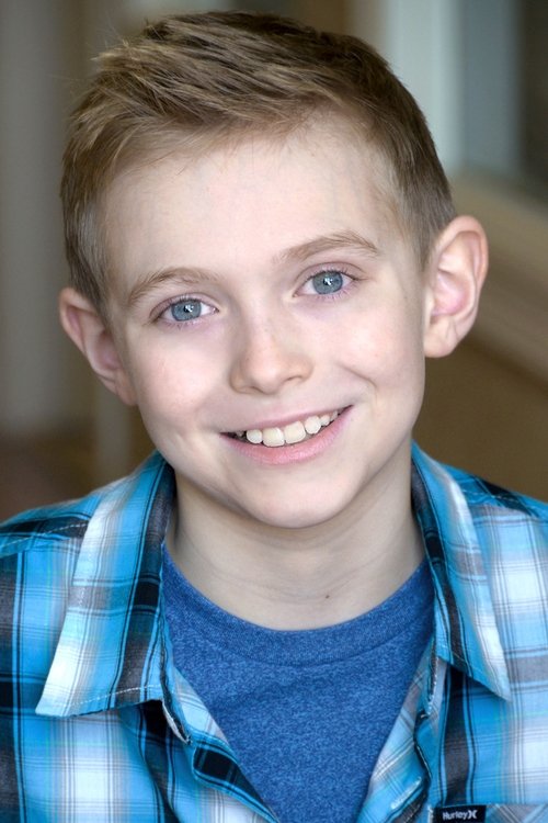 Gabriel Bennett as Tommy