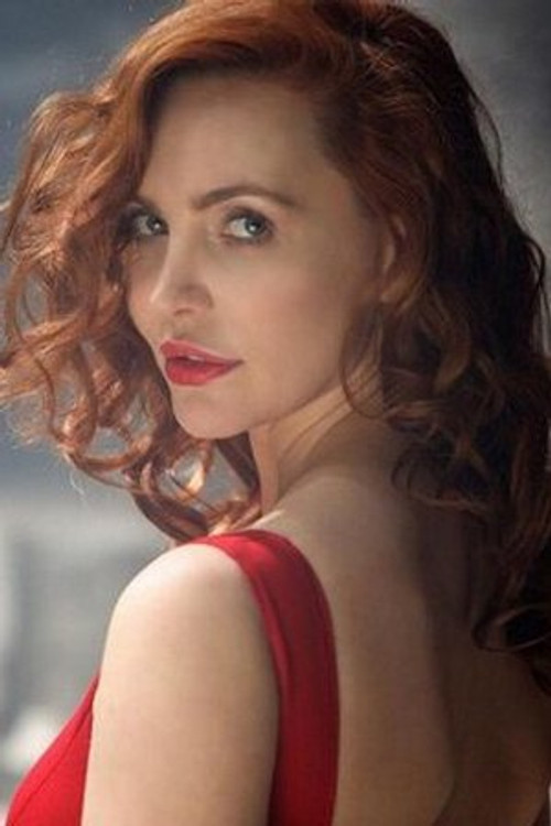 Urszula Nawrot as Alicja