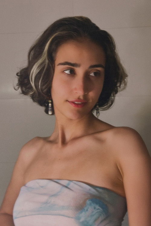 Beatriz Souza as Moça da fila 2#