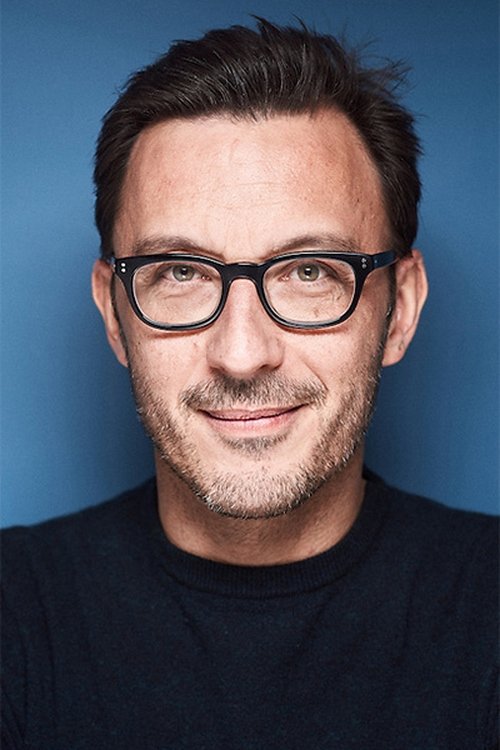 Alexandre de La Patellière as Camille's father