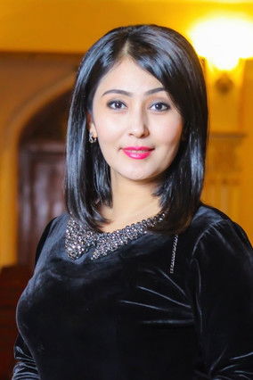 Marifat Ortiqova as Dugona