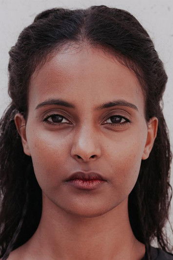 Clara Couturet as Mehret