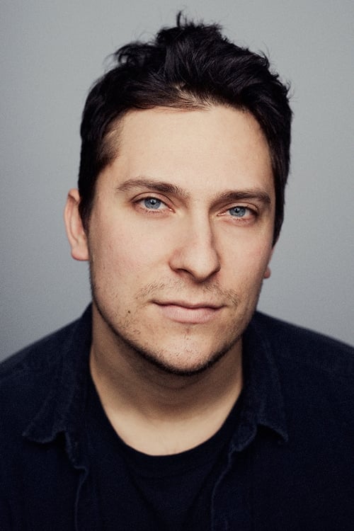 Guillaume Laurin as Steve