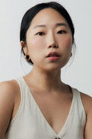 Gabi Yoon as Joana