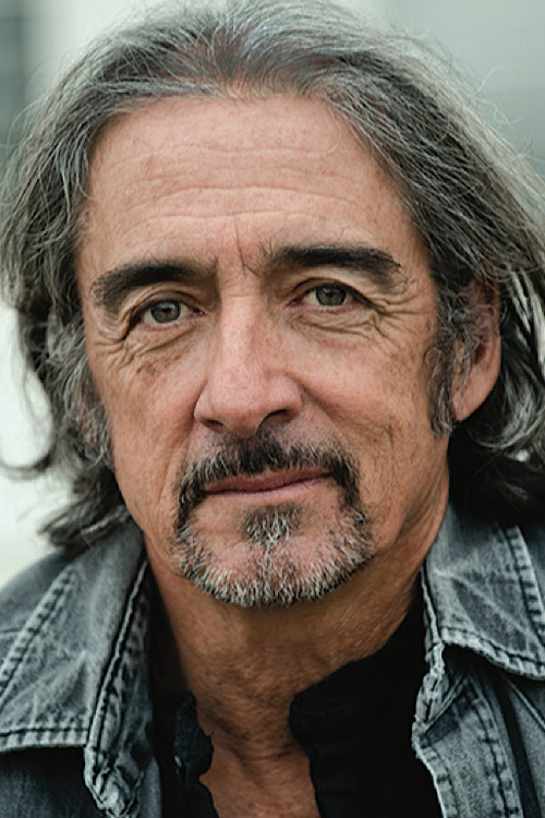 Nicholas Ballas as Tom