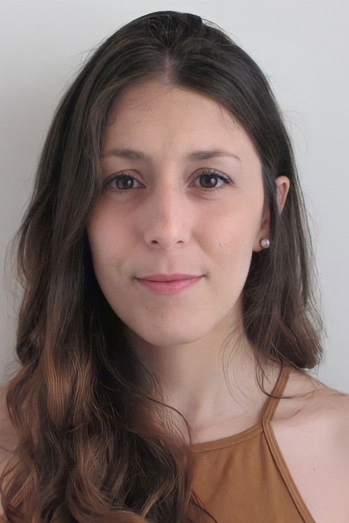 Catalina de Urquiza as Delfina