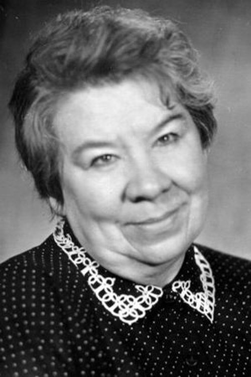 Kira Krejlis-Petrova as Людка