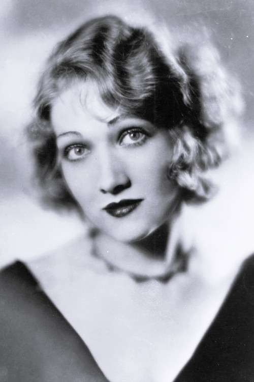 Edwina Booth as Nina Trent